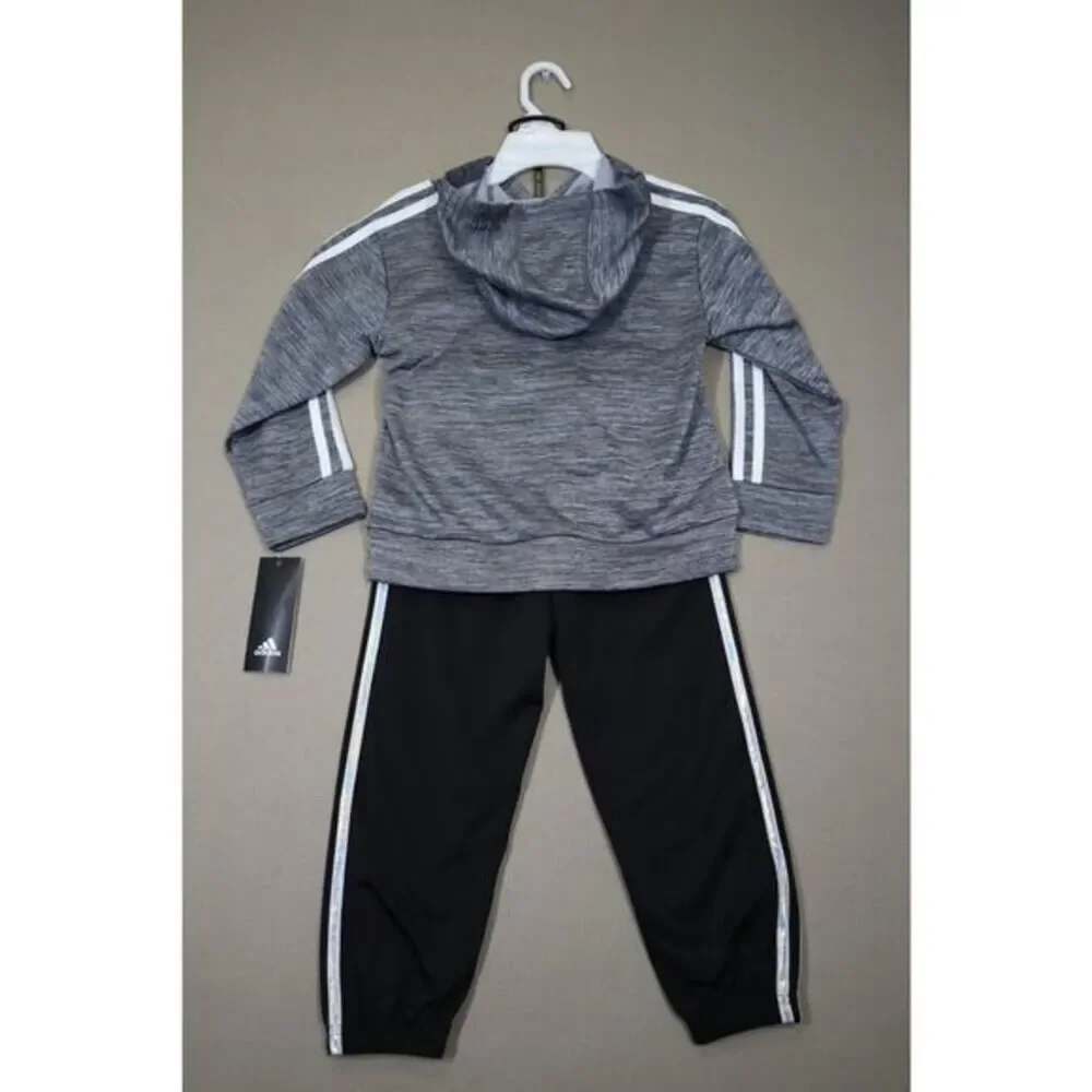 Adidas Boys Grey and‎ Black Hooded Pullover and Pant Set Size 4